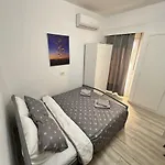 Kjara's Nest Néoi Epivátai